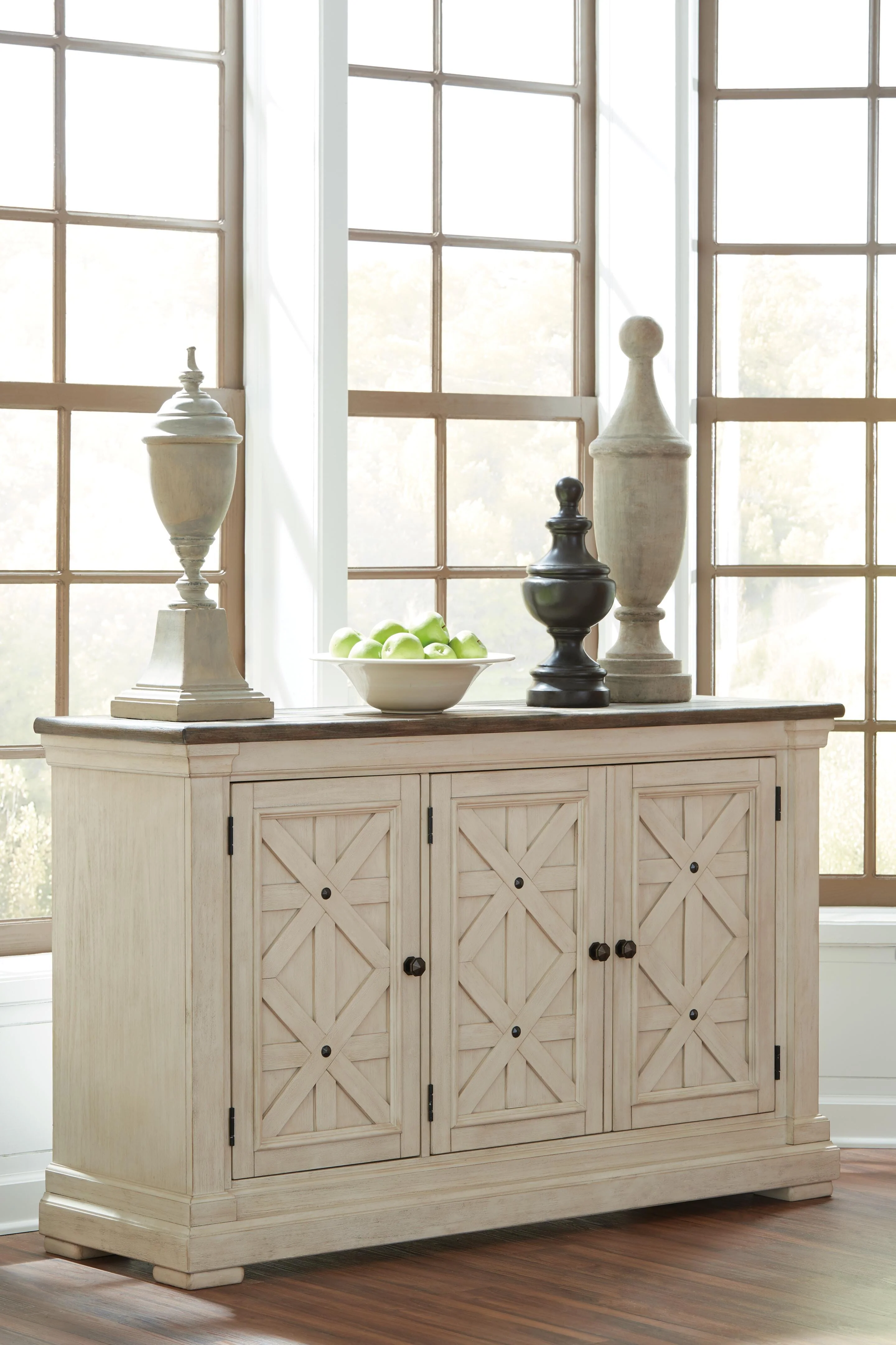 Bolanburg Dining Server - Image 6