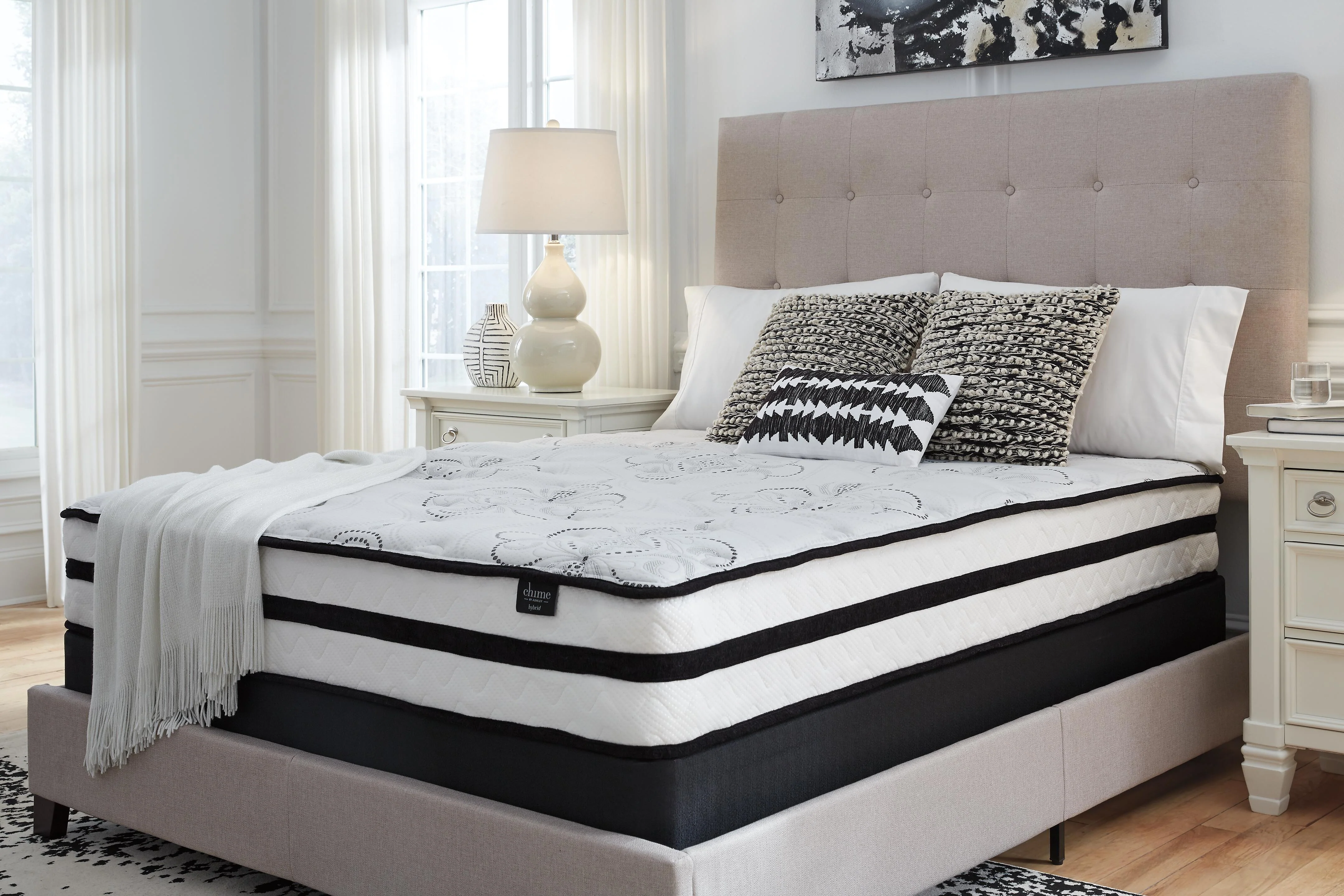 Chime 10 Inch Hybrid Mattress in a Box - Image 14