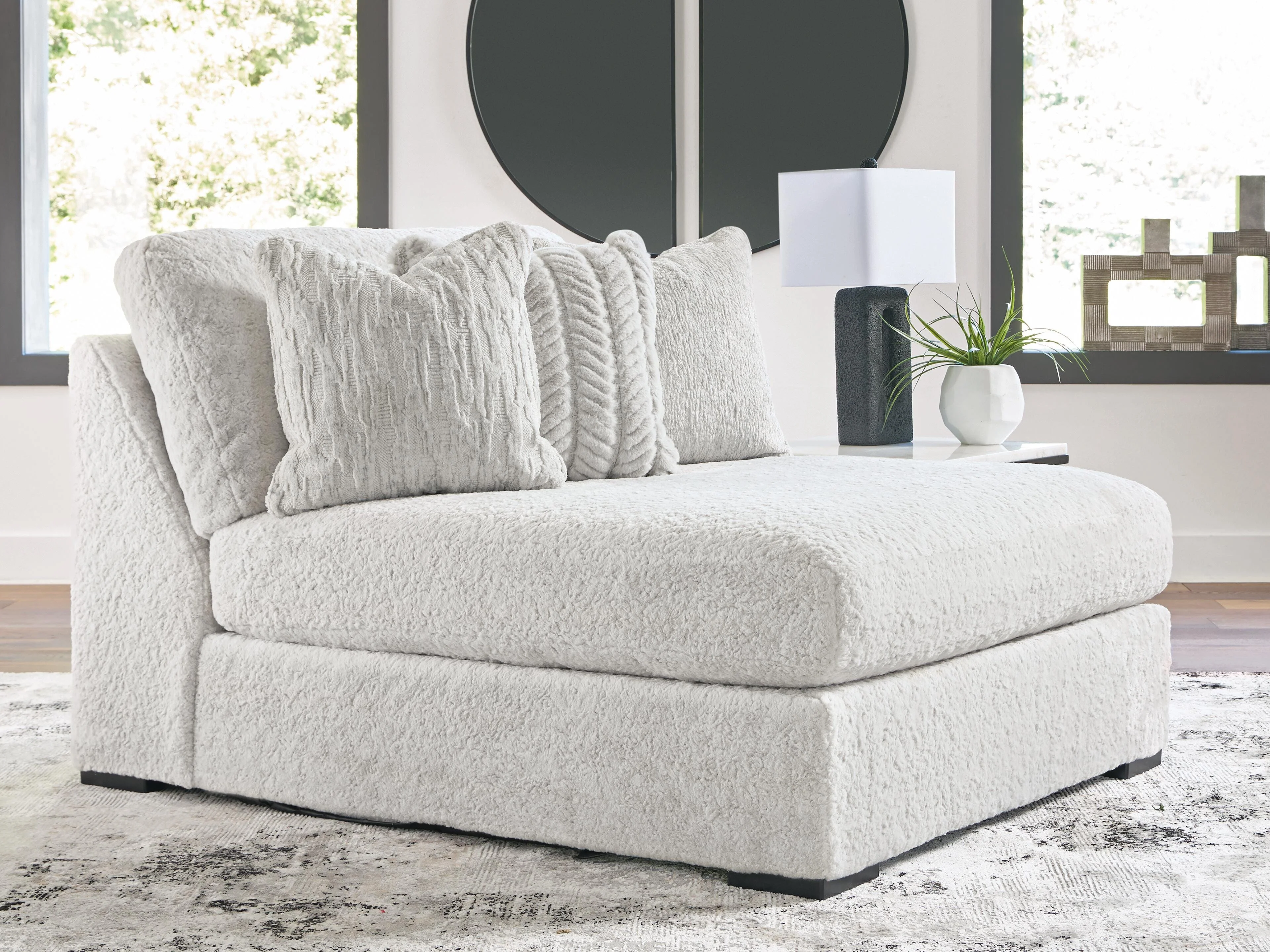 Cuddle Plush Sectional with Chaise - Image 24