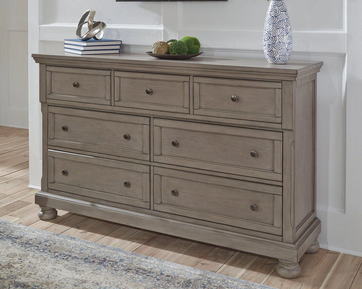 Lettner Dresser - Image 2