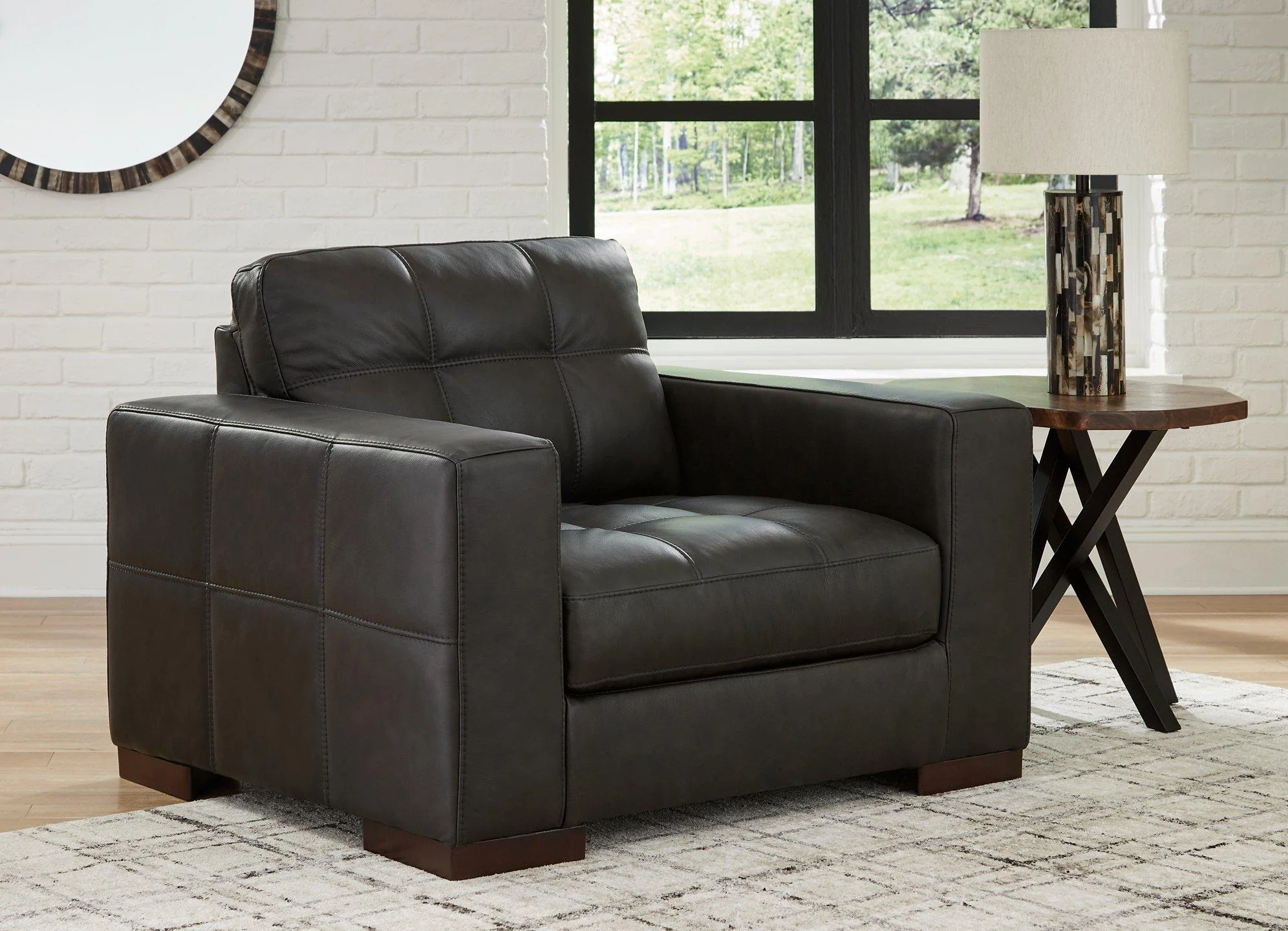 Luigi Oversized Chair - Image 2