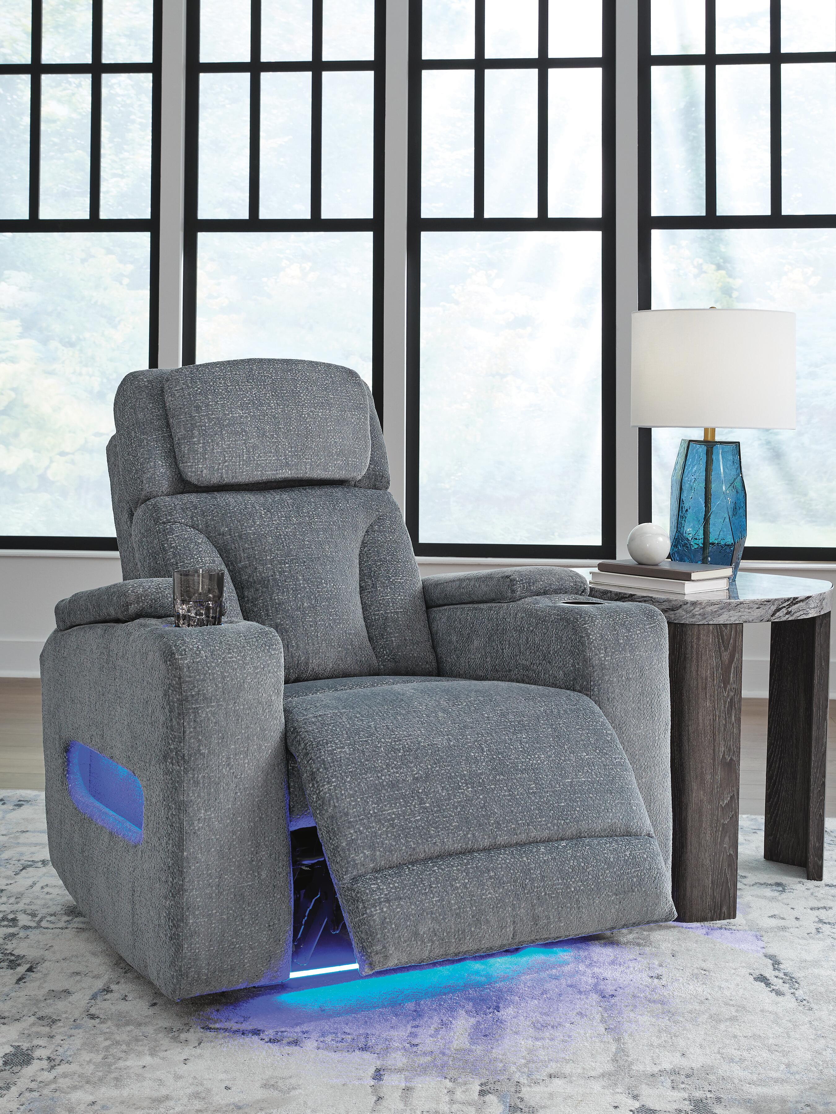 Studio Cave Power Recliner - Image 9