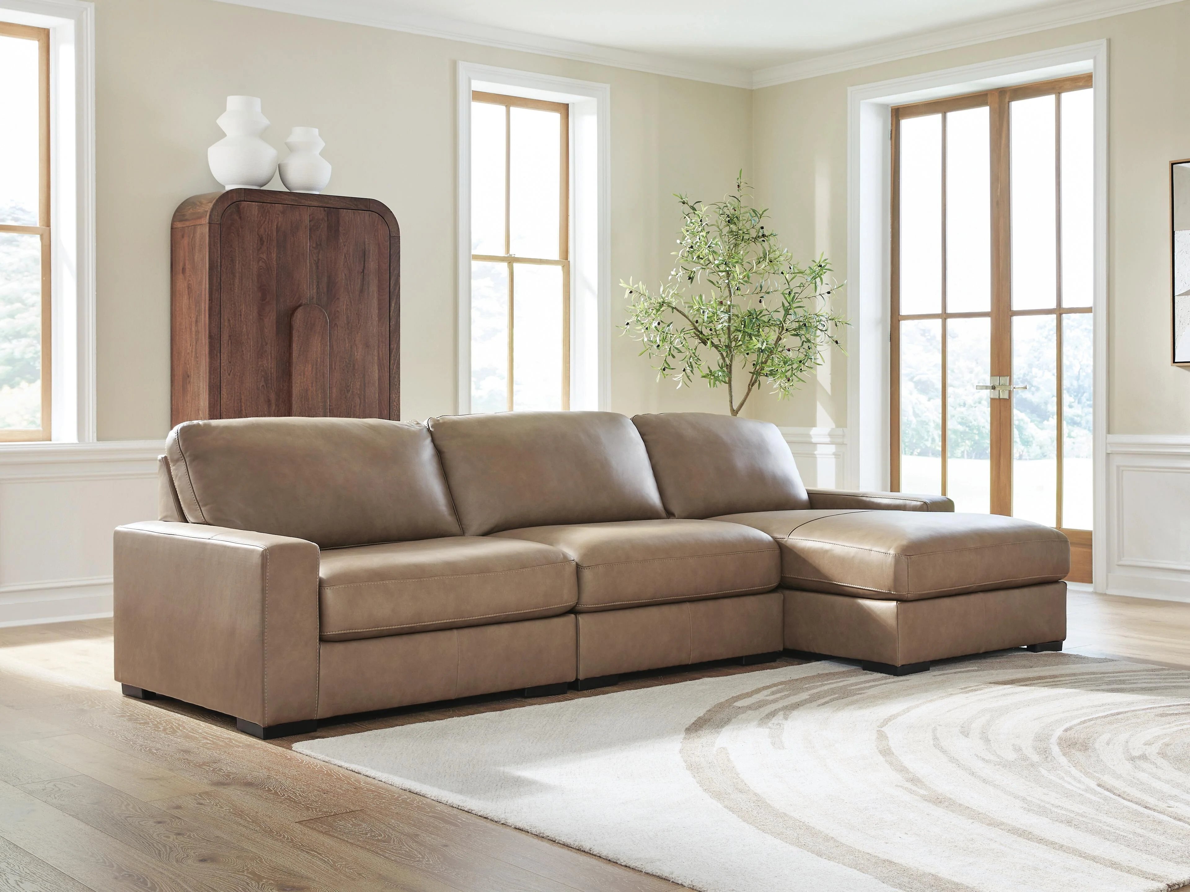 Veronella Sectional with Chaise - Image 29